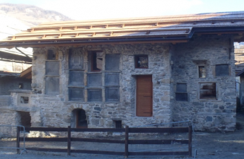 Lapidi in Val di Susa: la casa misteriosa che nessuno ricorda